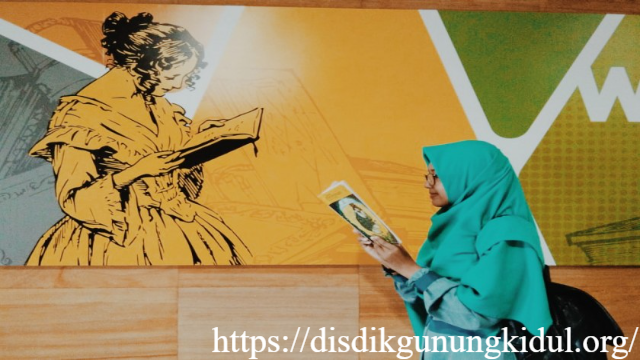 Gelombang Kritik di Hari Pendidikan